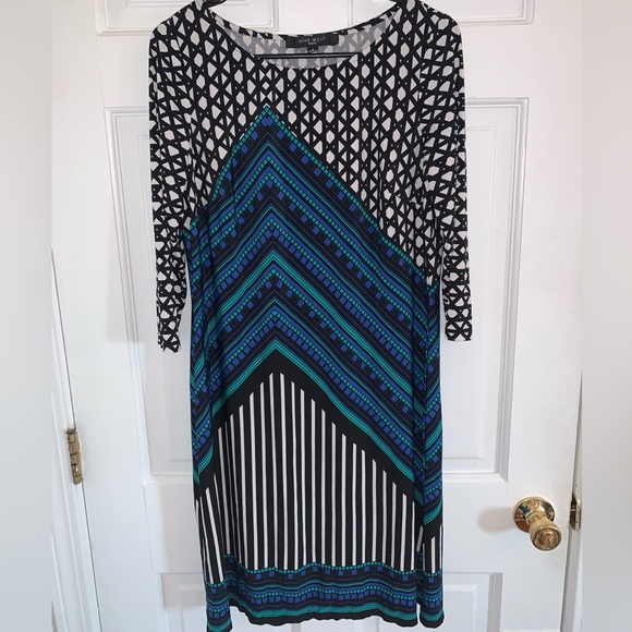 Nine West lightweight, geometric patterned summer dress! - Picture 3 of 4